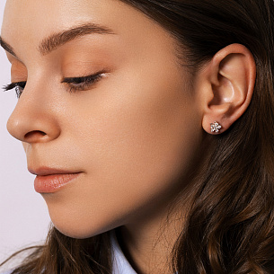 Пусеты из белого золота с бриллиантами