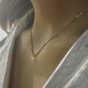 Колье из желтого золота с бриллиантом, плетение якорное