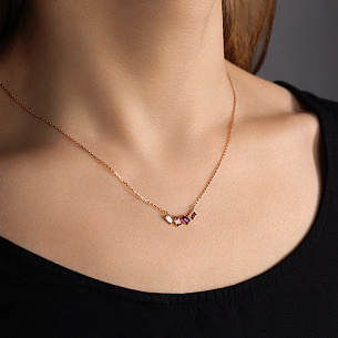 Колье из красного золота с бриллиантом