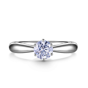 Кольцо из белого золота с бриллиантом