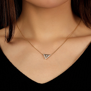 Колье из желтого золота с бриллиантами, плетение якорное