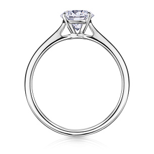 Кольцо из белого золота с бриллиантом