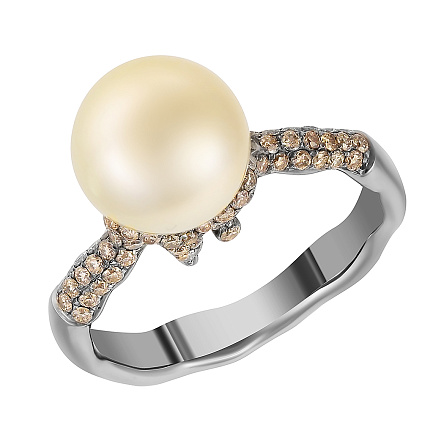 Кольцо из золота с бриллиантами, жемчугом